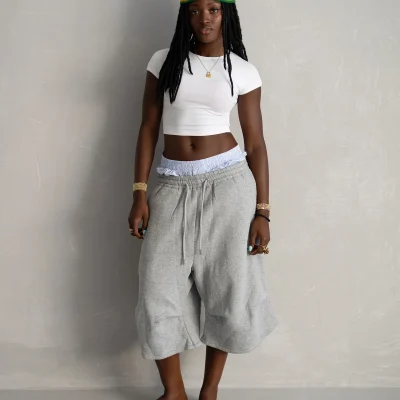 Drop 10 lookbook DSC02801 Bermuda Gris