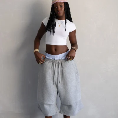 Drop 10 lookbook DSC02838 Bermuda Gris